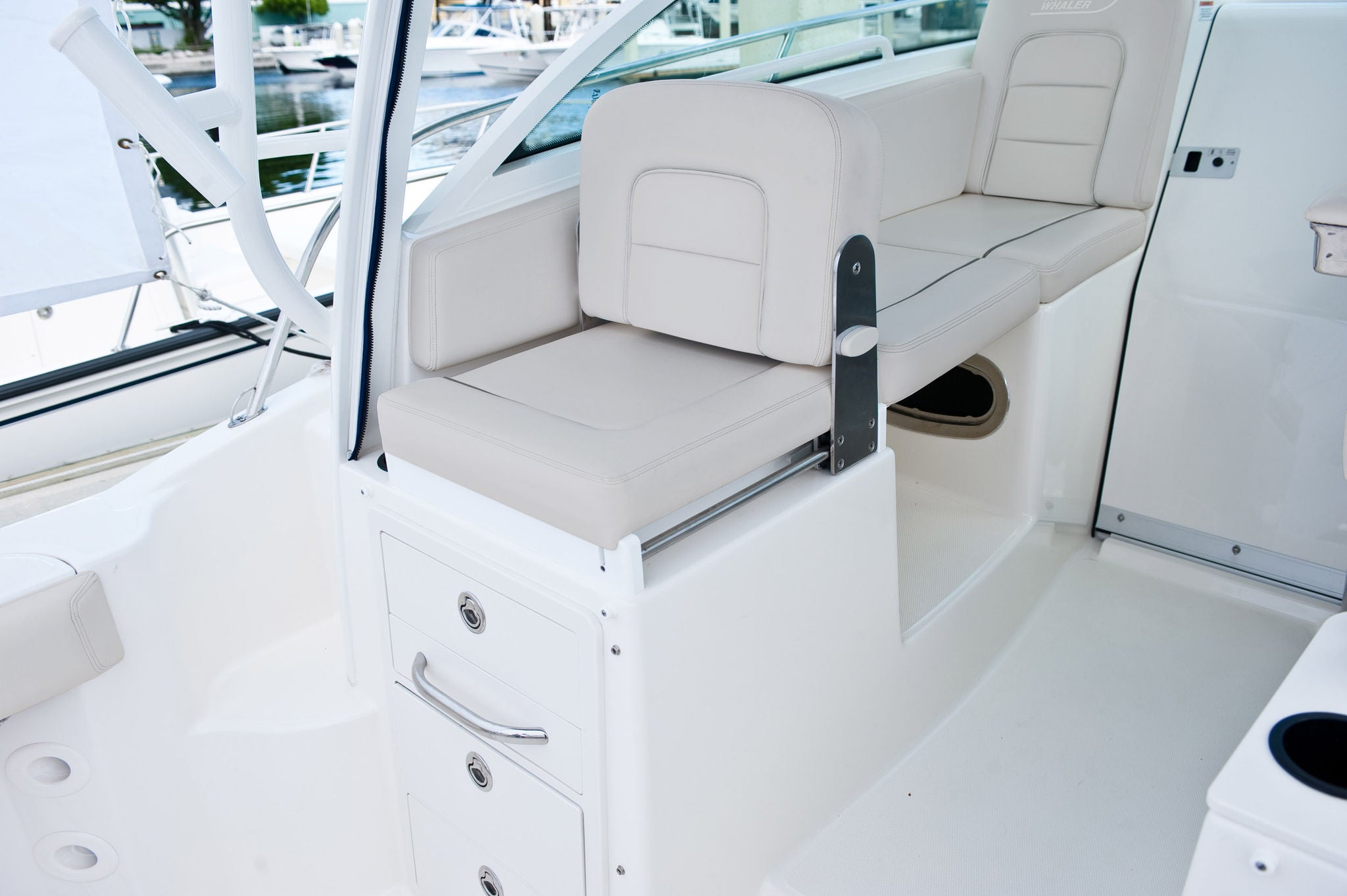 Boston Whaler 285 Conquest