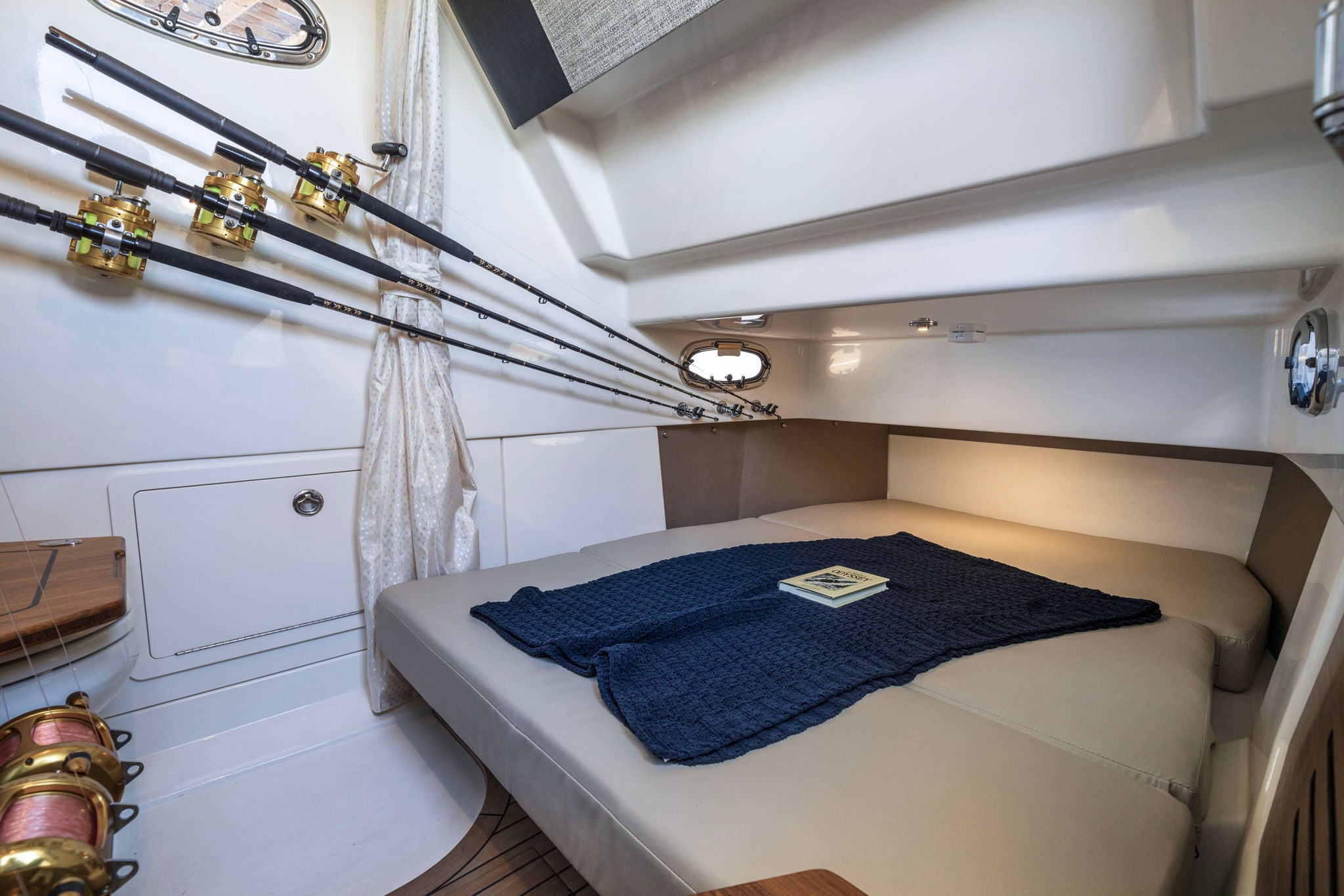 Boston Whaler 360 Outrage