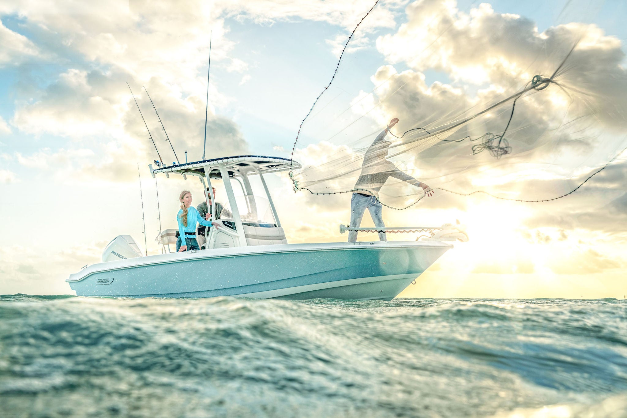 Boston Whaler 220 Dauntless Lifestyle