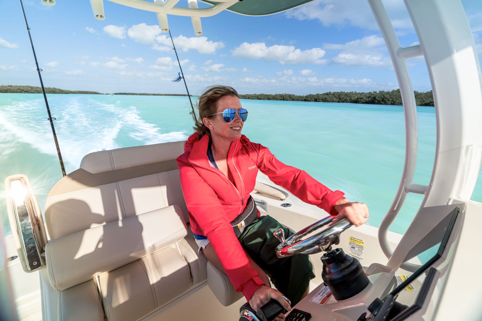 Boston Whaler 250 Dauntless Lifestyle