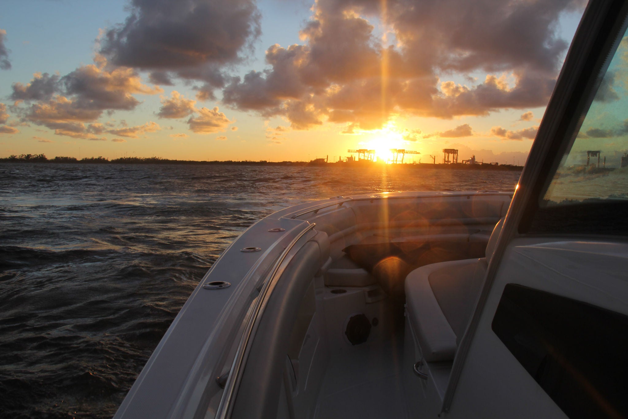 Boston Whaler 350 Realm