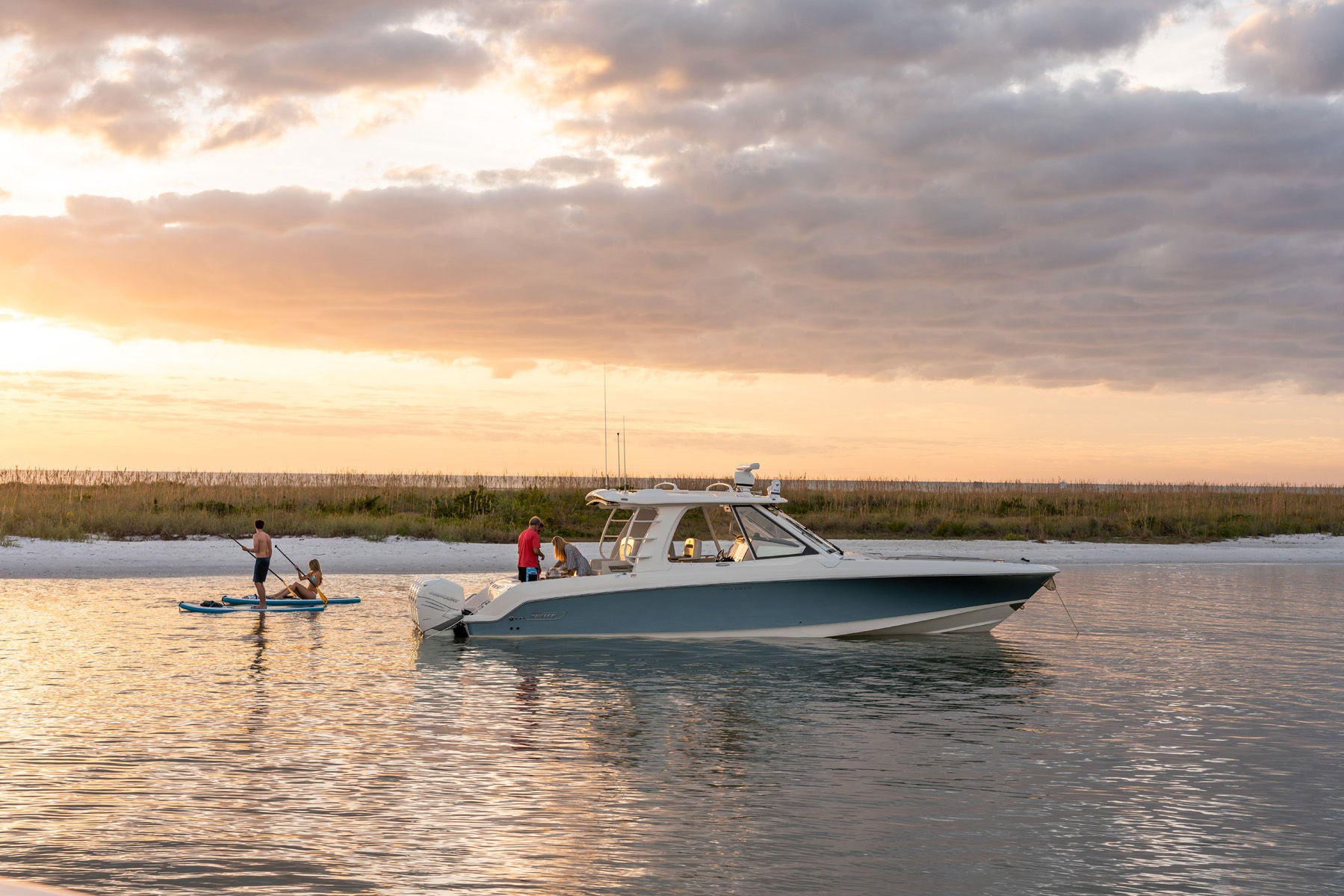 Boston Whaler 380 Realm
