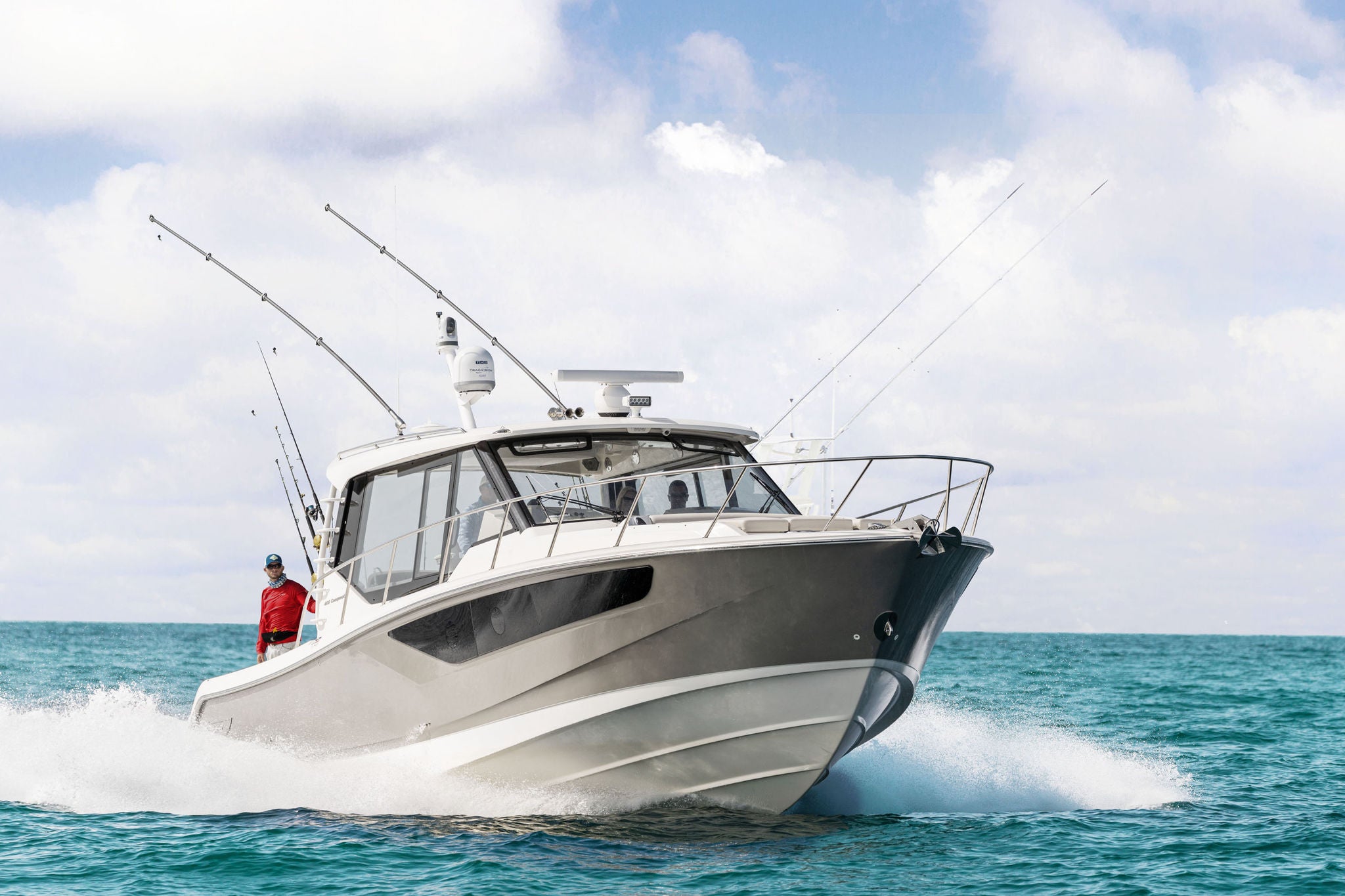 Boston Whaler 405 Request Lifestyle