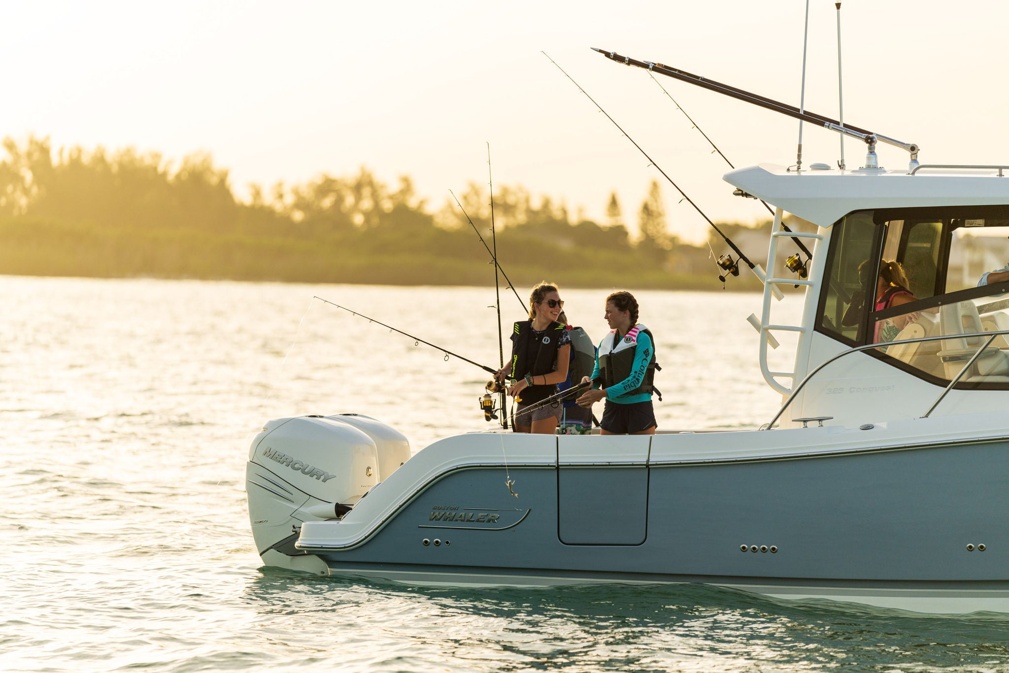 Boston Whaler 325 Conquest