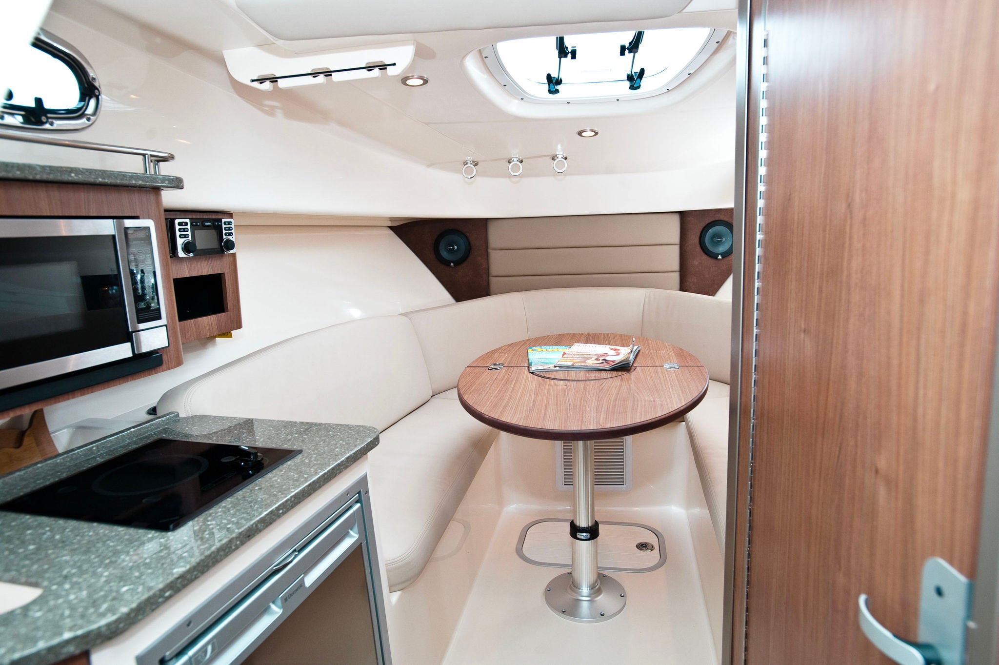 Boston Whaler 285 Request Lifestyle