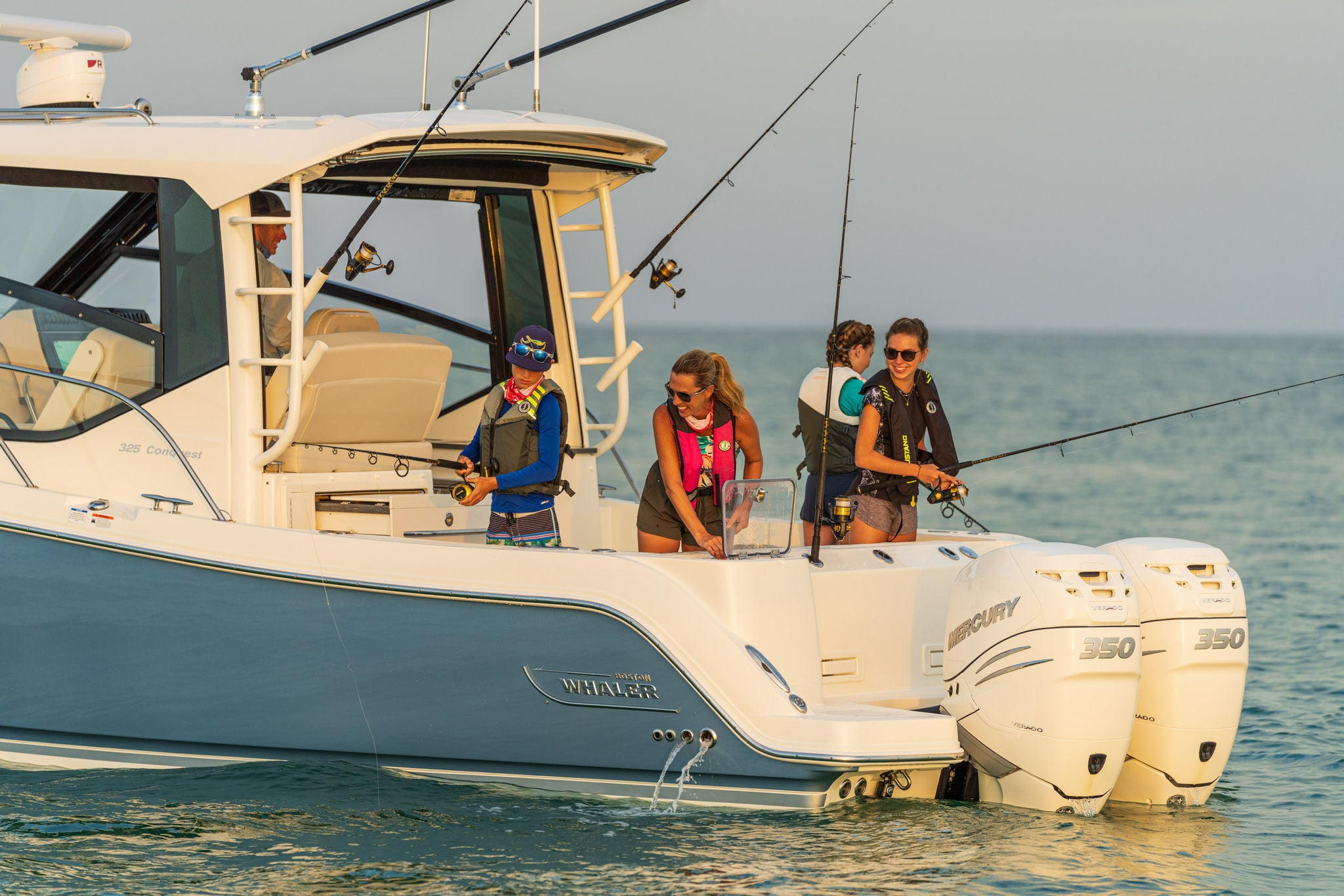 Boston Whaler 325 Conquest