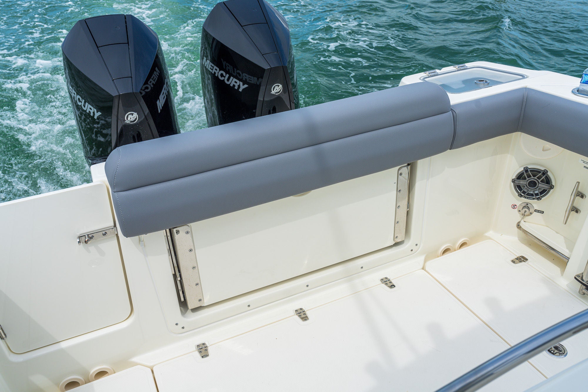 Boston Whaler 280 Outrage
