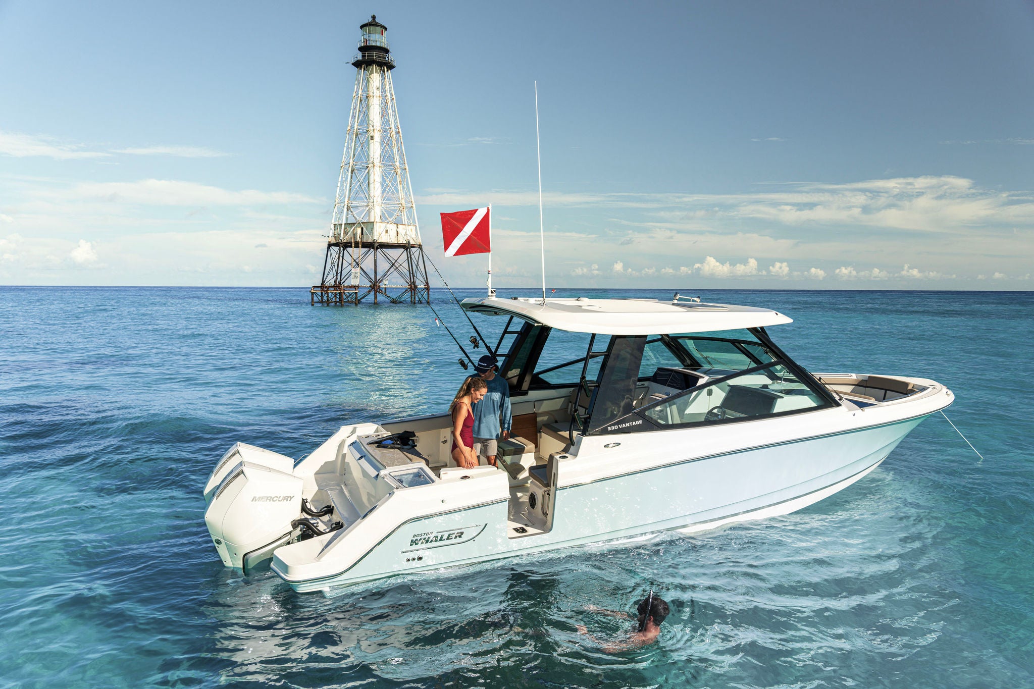 Boston Whaler 330 Vantage Lifestyle