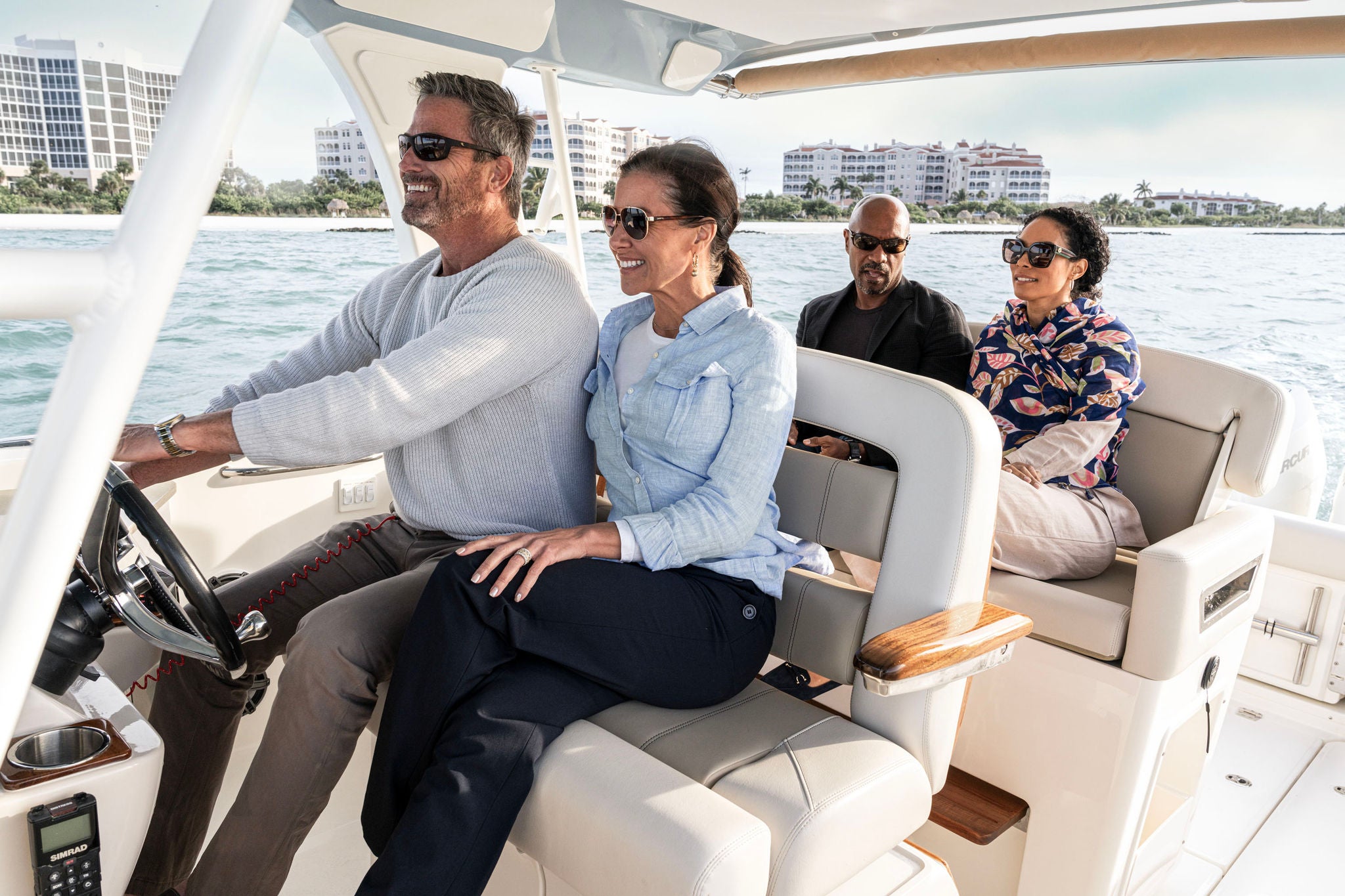 Boston Whaler 350 Realm
