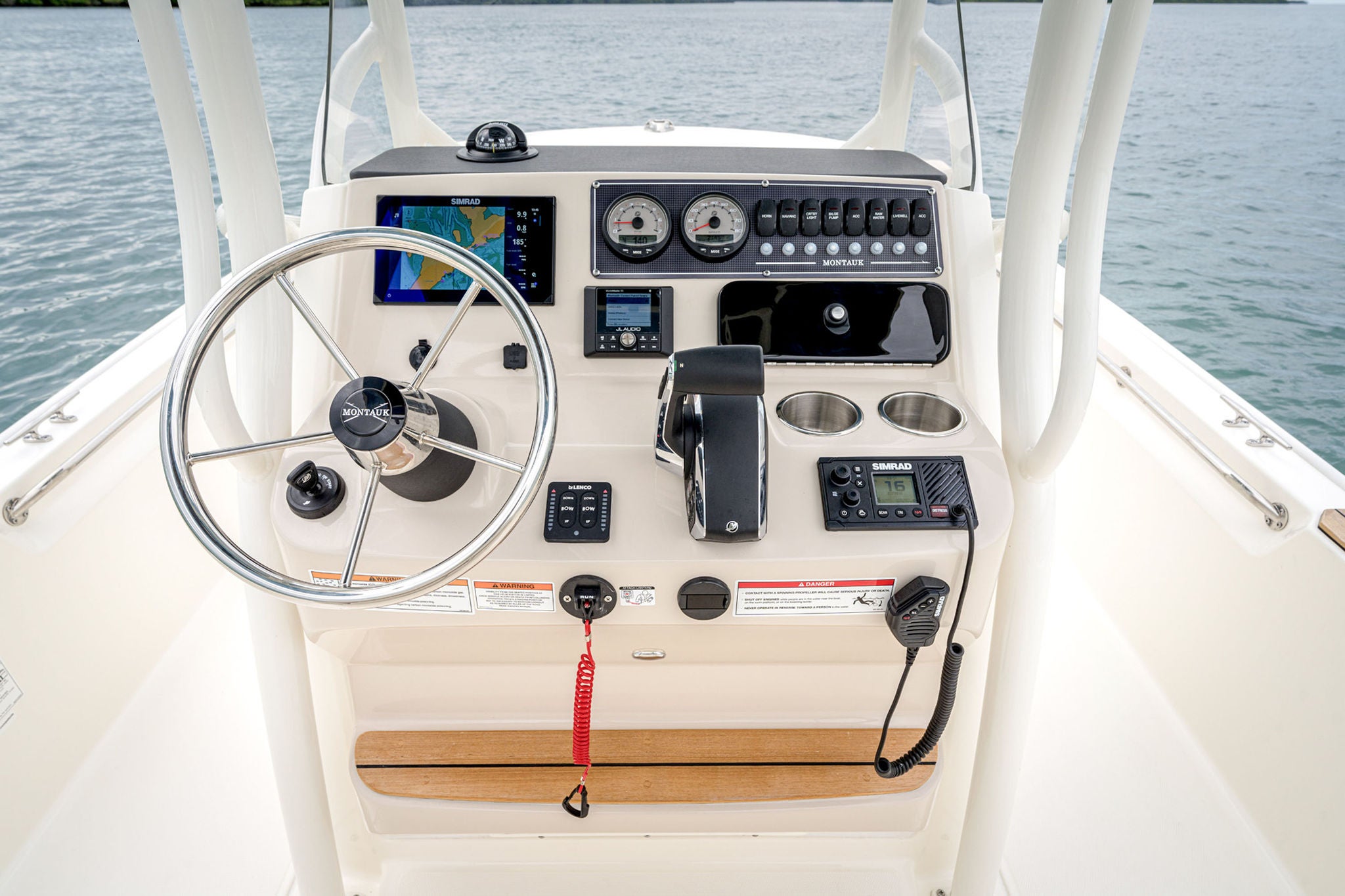 Boston Whaler 210 Montauk