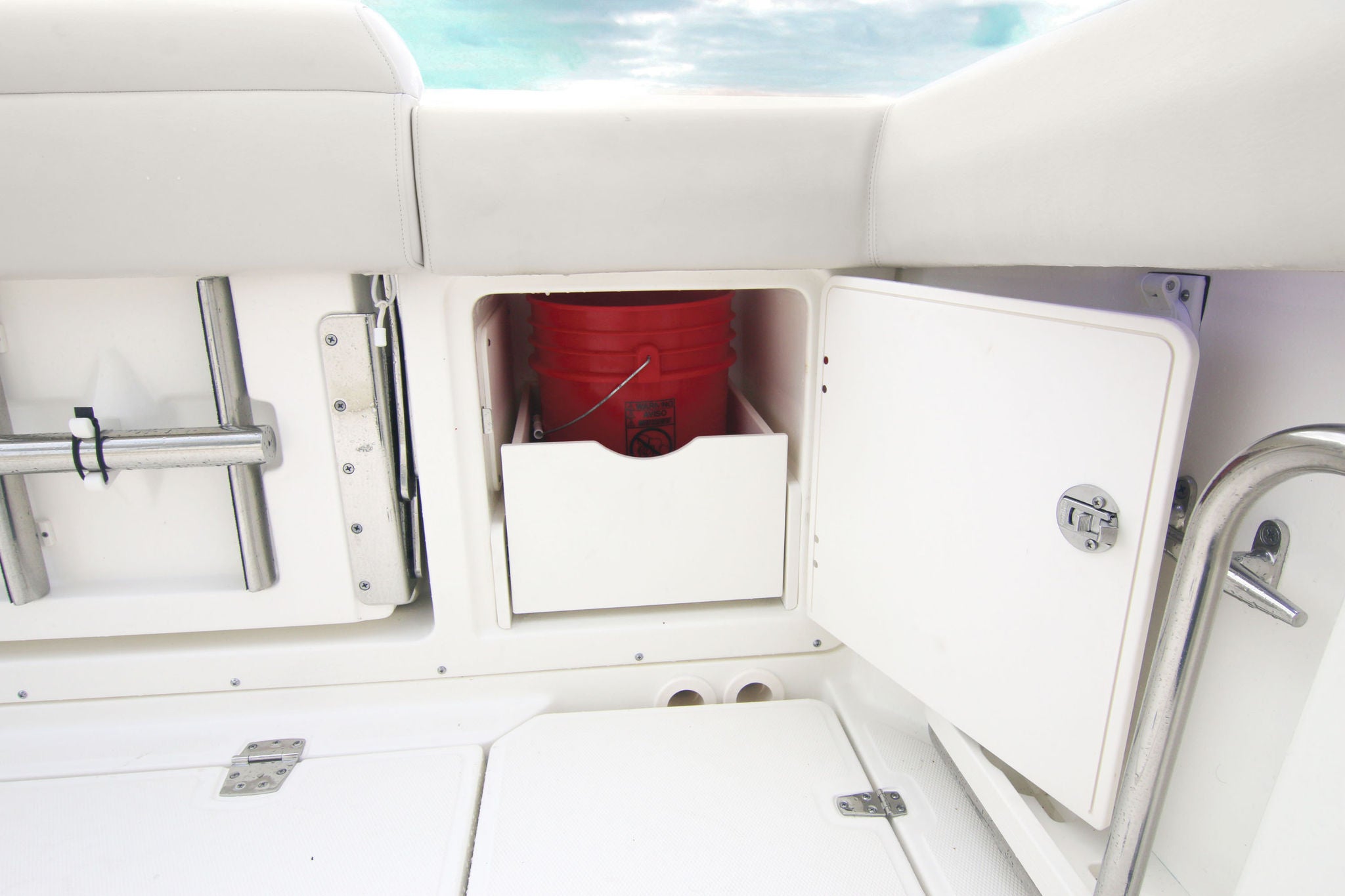 Boston Whaler 380 Outrage