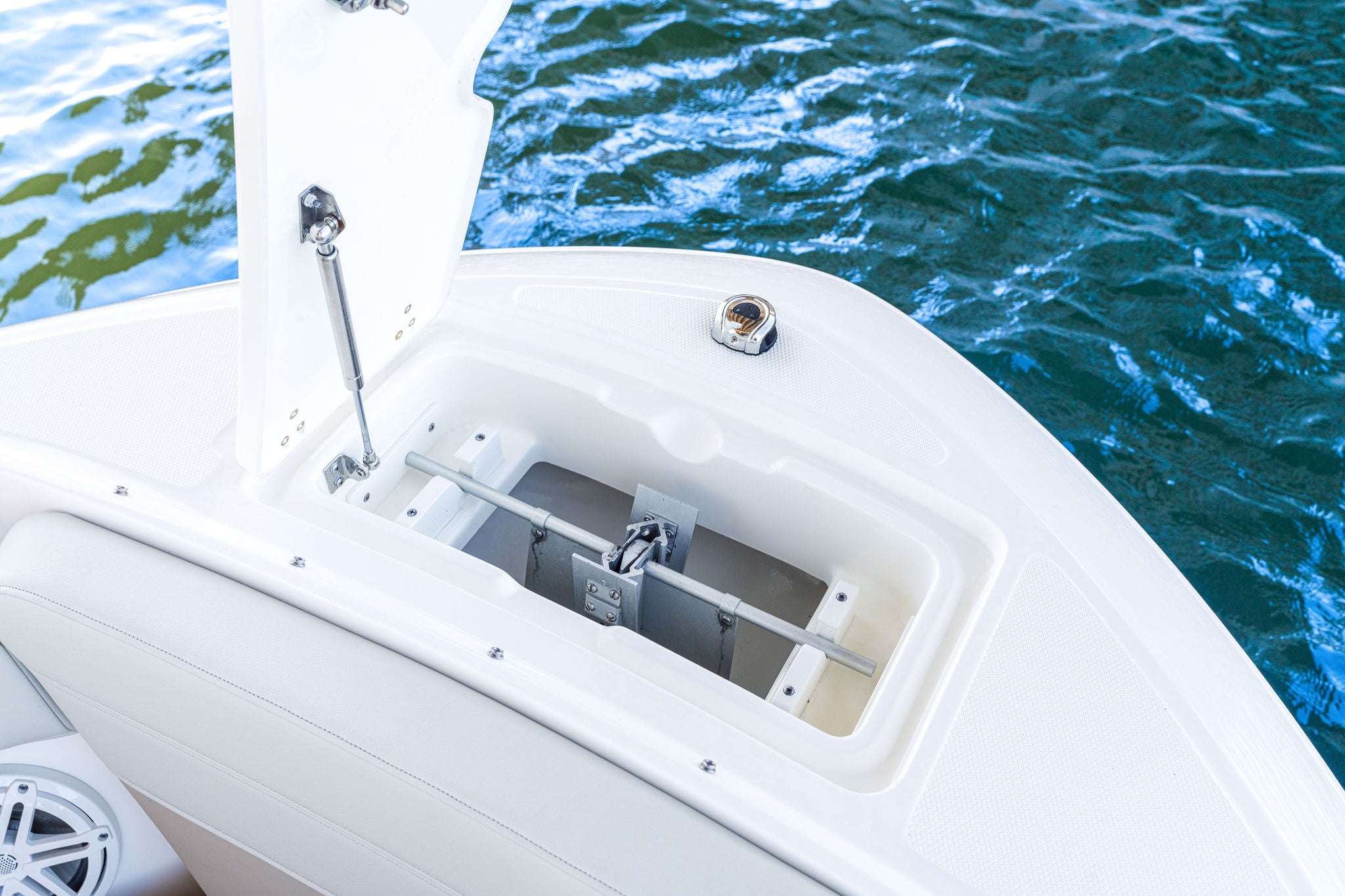 Boston Whaler 210 Vantage Lifestyle