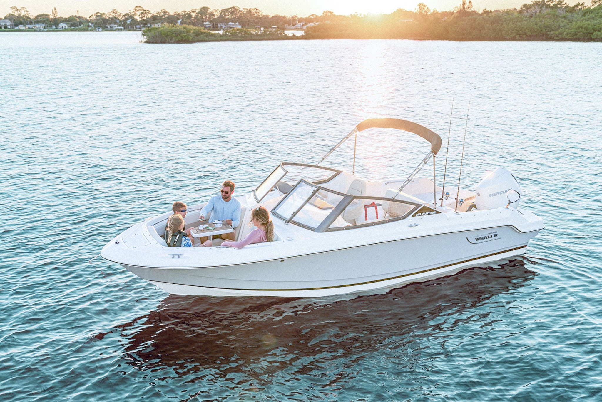 Boston Whaler 210 Vantage Lifestyle