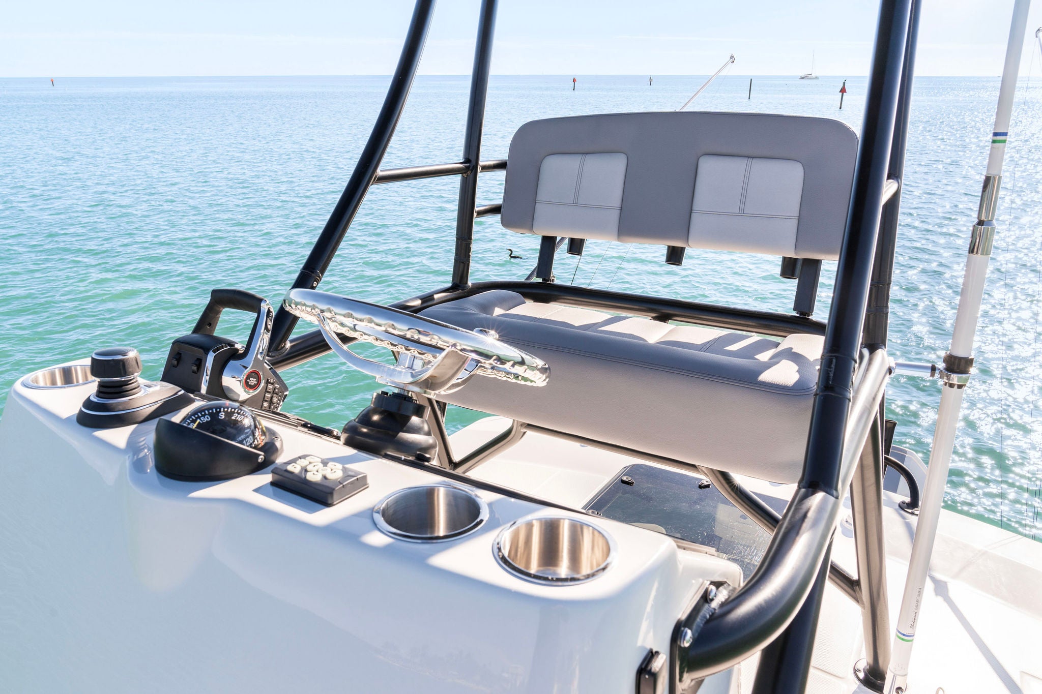 Boston Whaler 360 Outrage