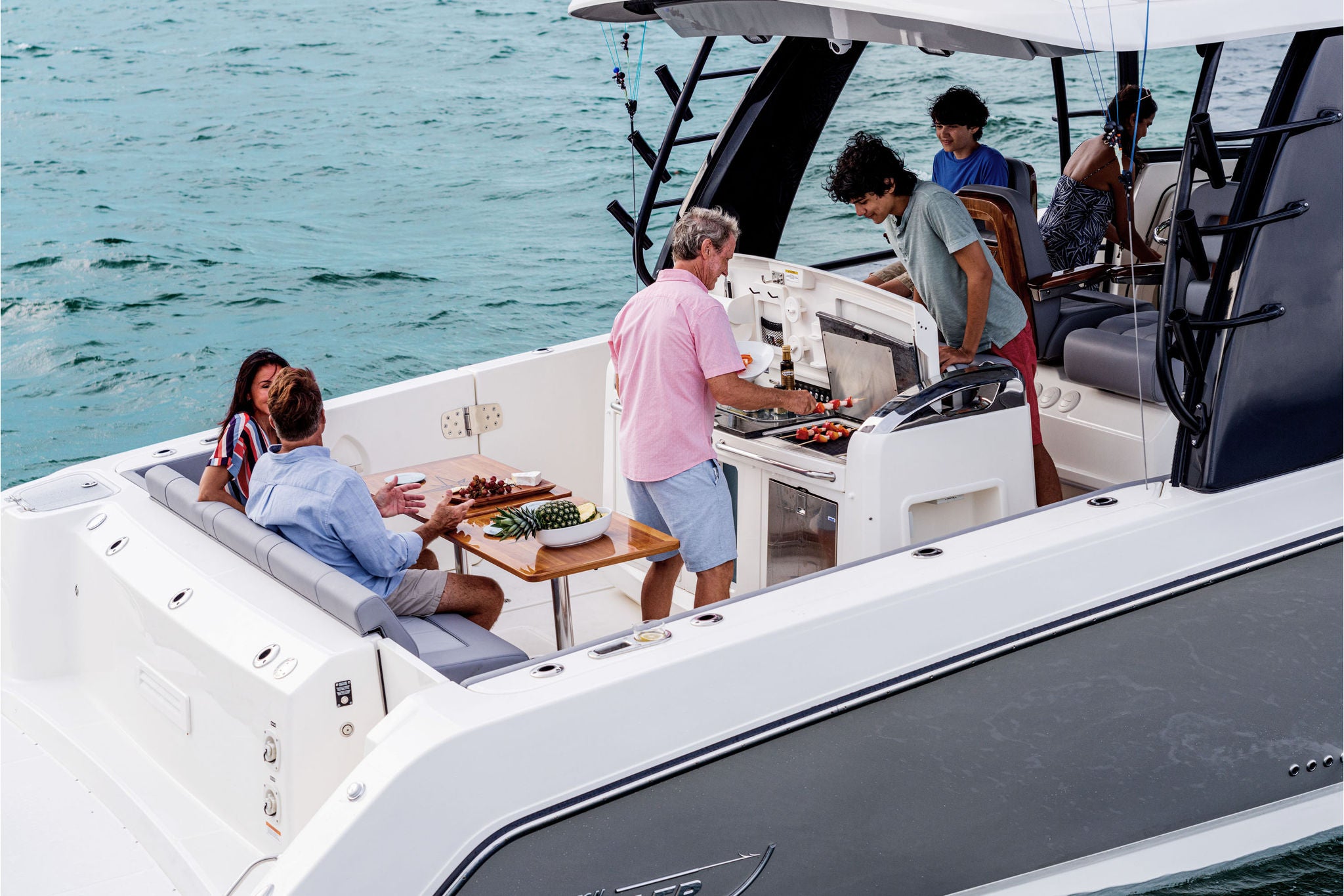 Boston Whaler 420 Outrage