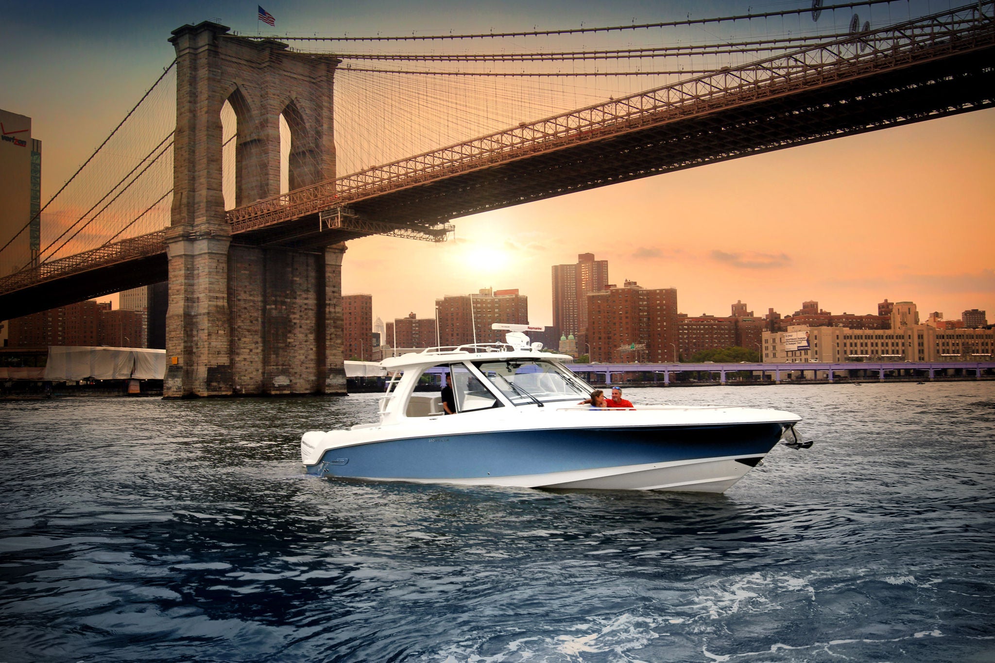 Boston Whaler 380 Realm