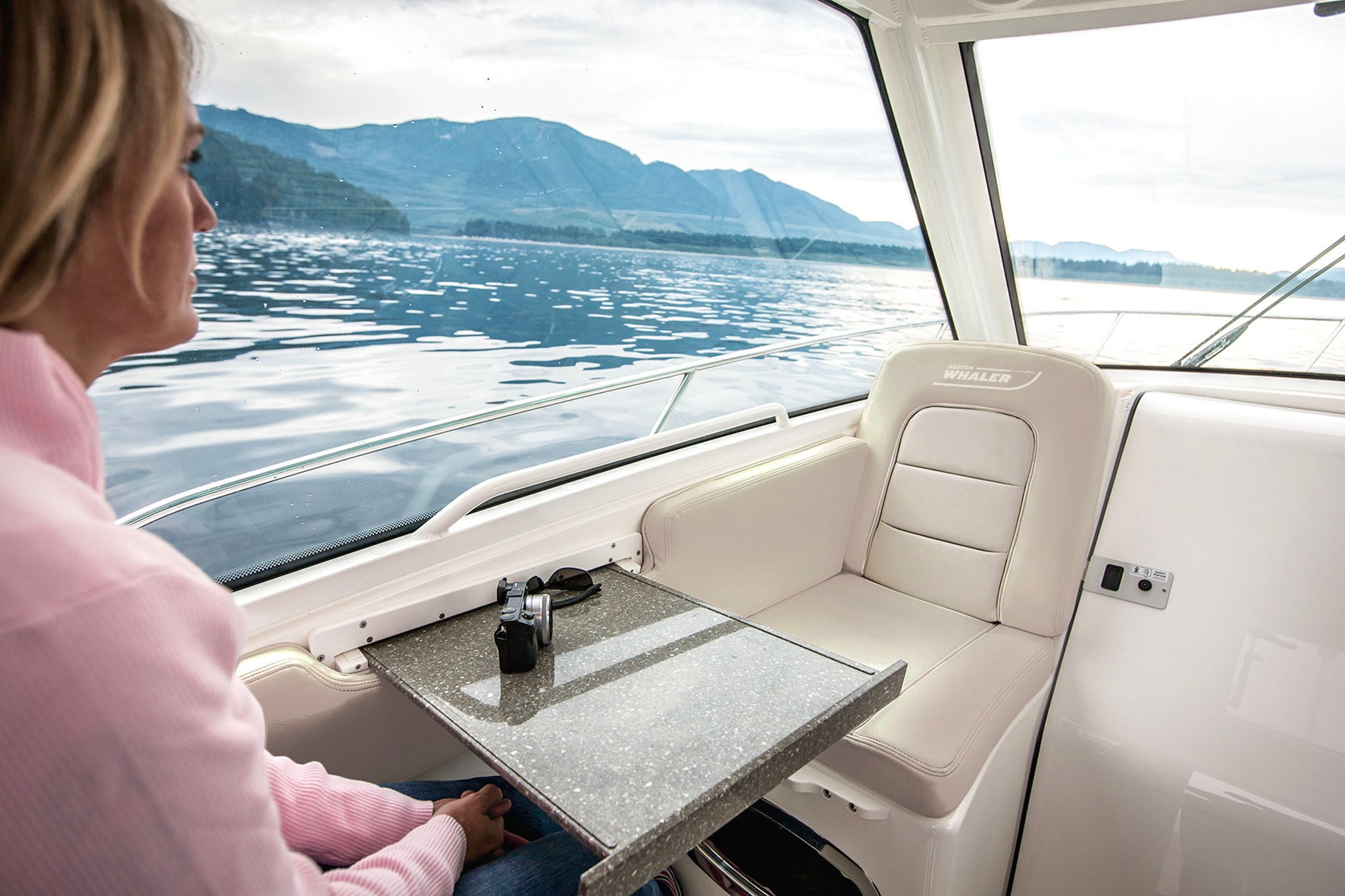 Boston Whaler 285 Request Lifestyle