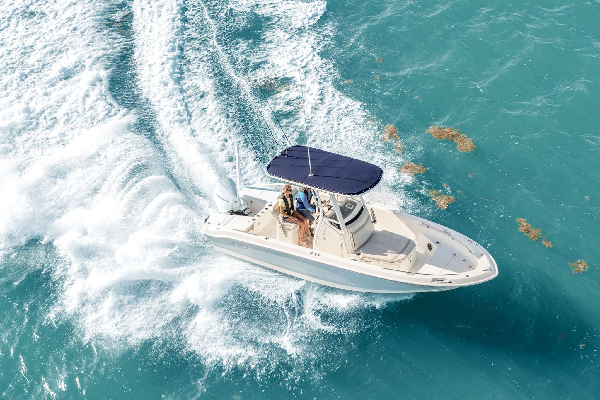 Boston Whaler 220 Dauntless Lifestyle