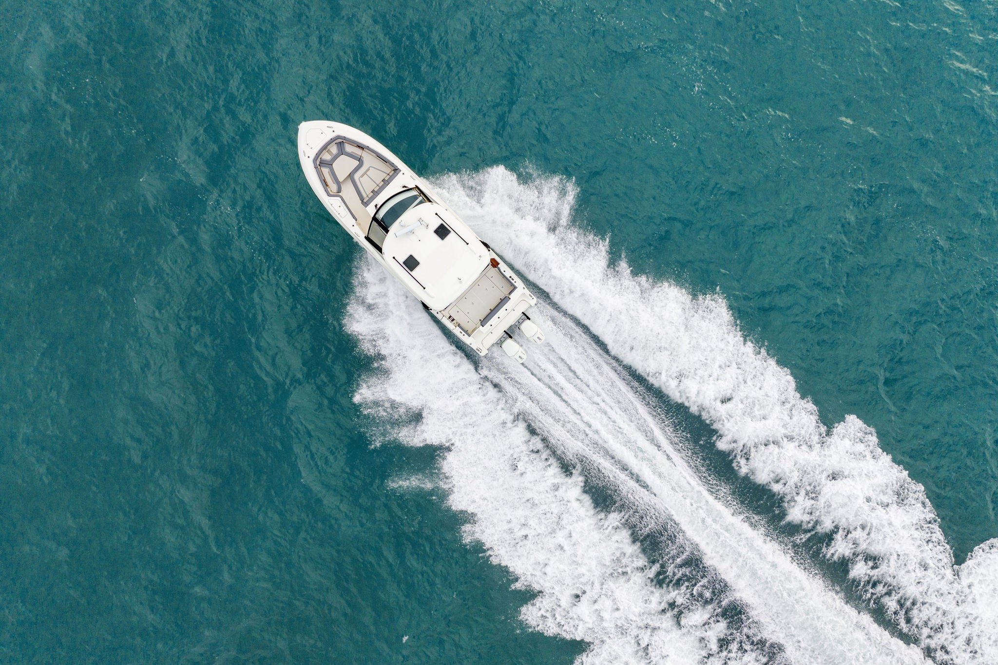 Boston Whaler 380 Realm