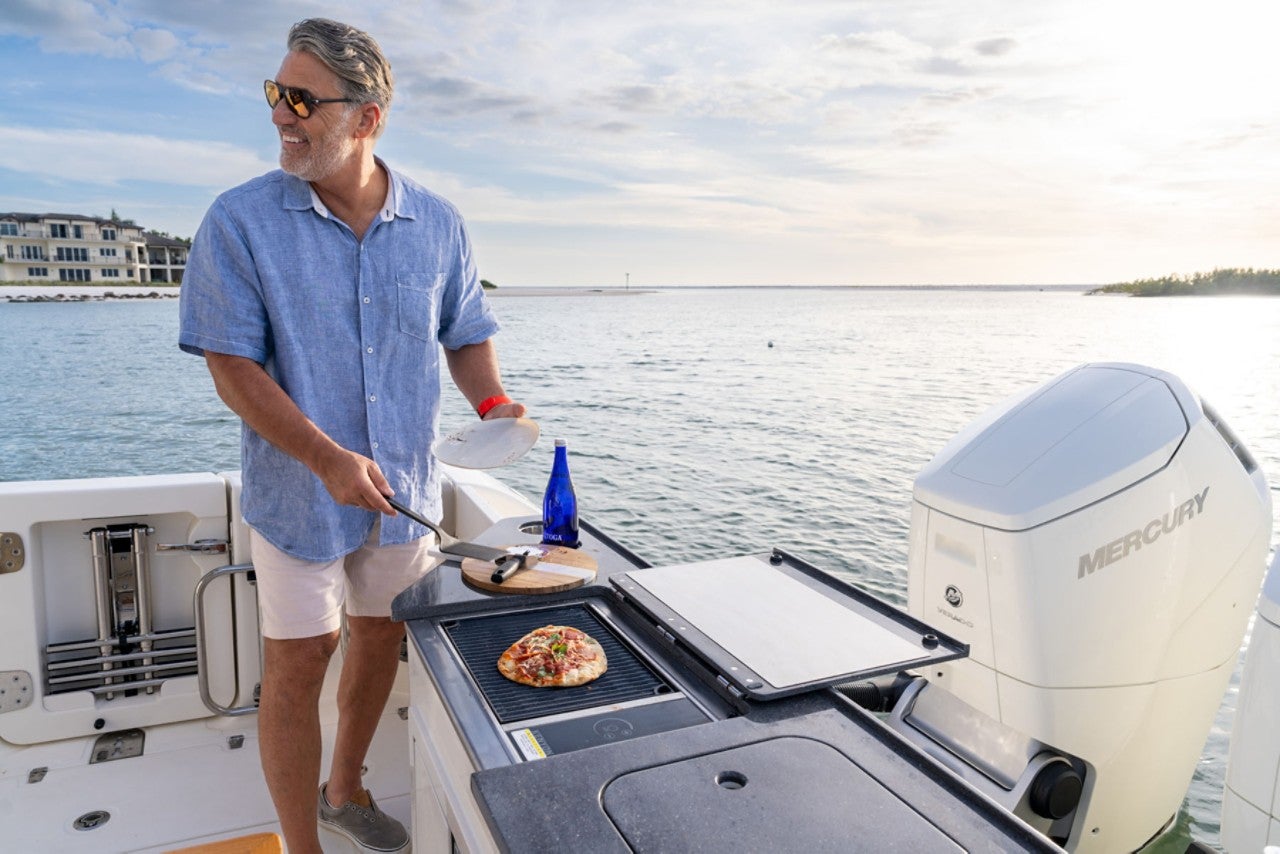 Boston Whaler 365 Conquest – bilde fra produsentens nettsted