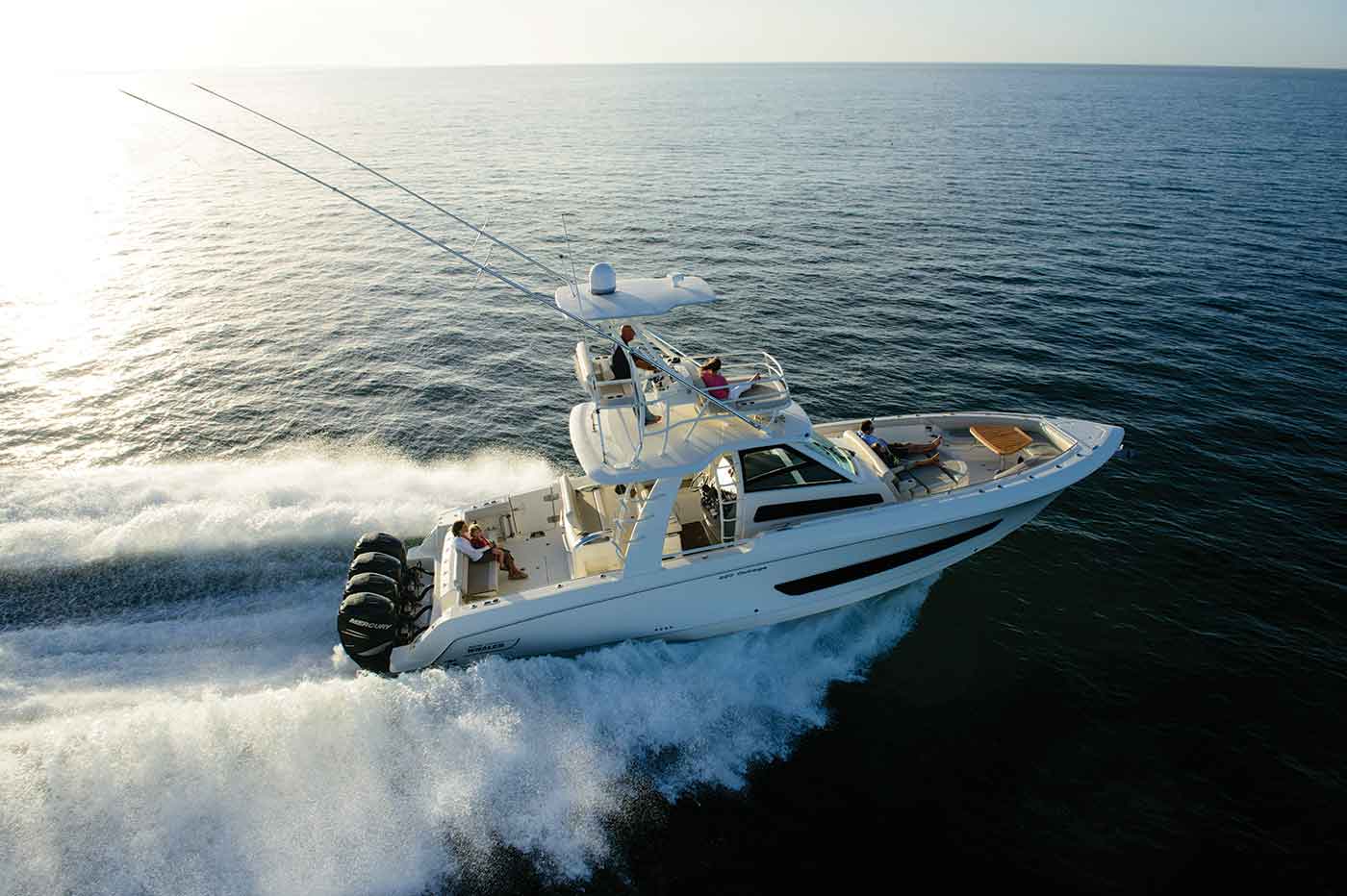 Boston-Whaler-420-Outrage-Gallery-6