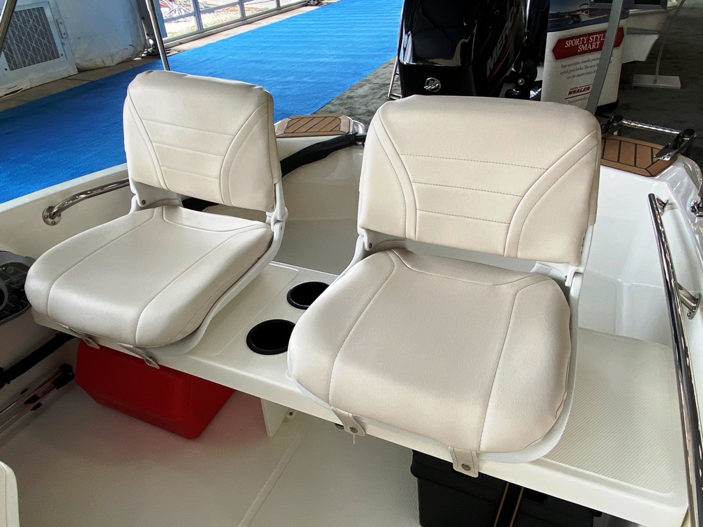 Seating - helm seat w/backrest (tan)